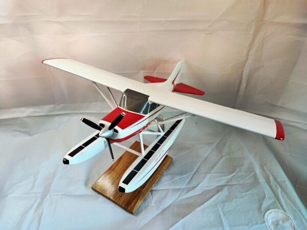 MAULE M-7-235 Floatplane with detailed craftsmanship.